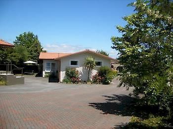 Dunrovin Motel เทาโป ภายนอก รูปภาพ